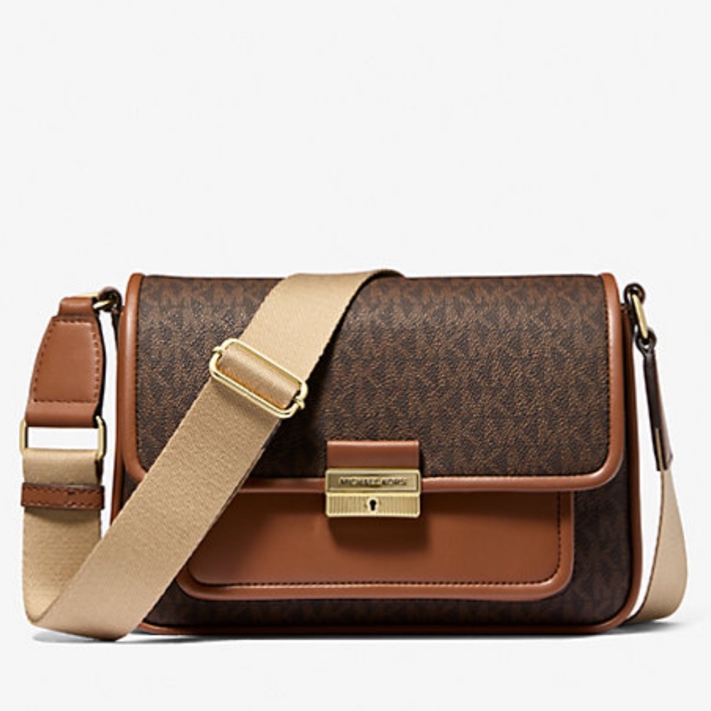 Michael Kors Bradshaw Medium Signature Logo Messenger Bag
Brown 
NWT